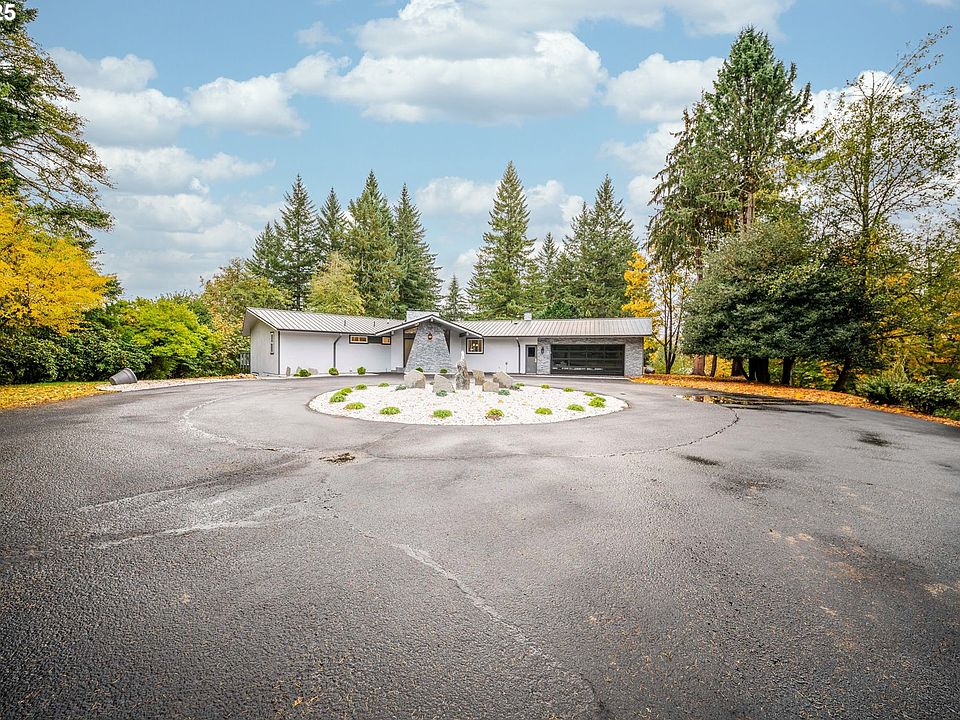 2nd image of 42600 E Larch Mountain Rd