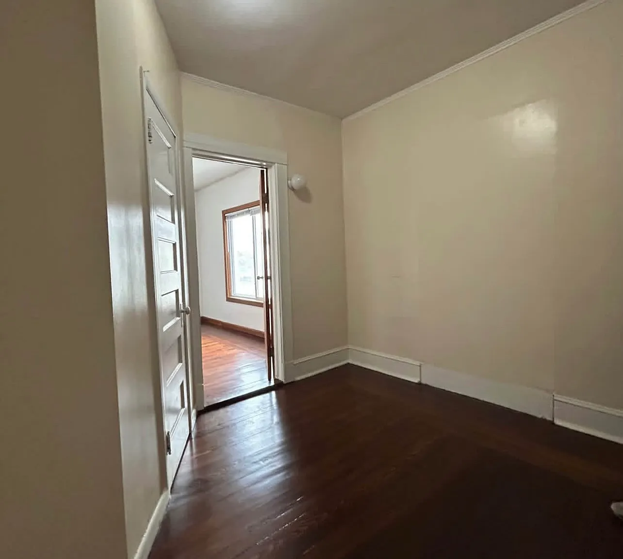 2 bed, 1067 sqft, $1,700 — Photo 4