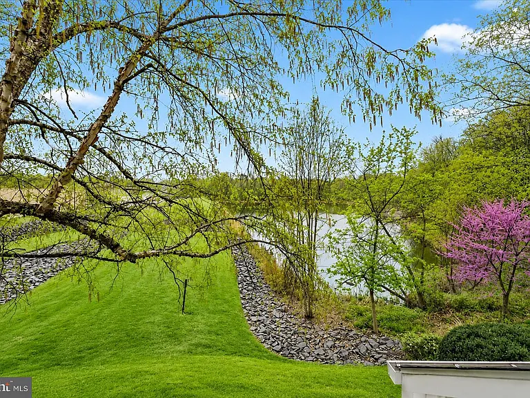 1708 Lake Shore Crest Dr #24 — Photo 23