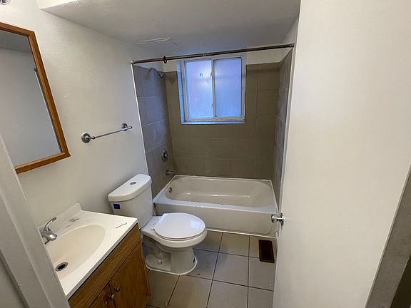 4th image of 9910 Broadmoor Dr #1