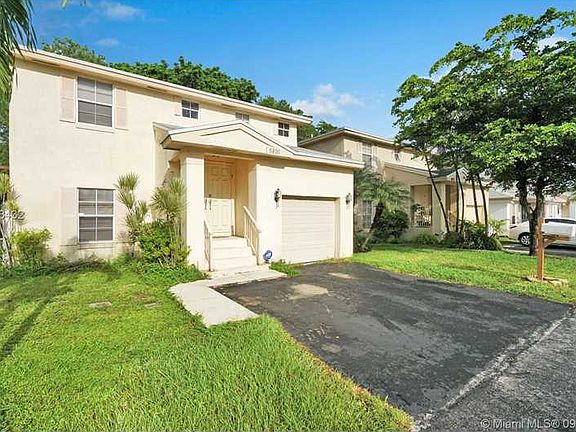 3rd image of 5891 Woodland Point Dr