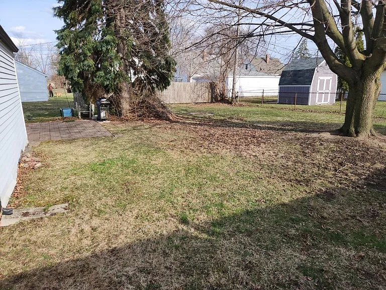 27825 Warren Rd — Photo 3