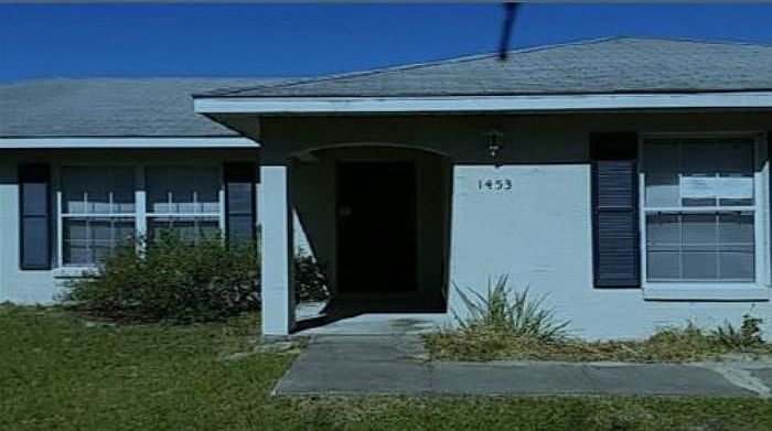1st image of 1453 Doris St