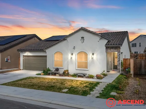 3300 Whispering Brook Ln, Shafter, CA 93263