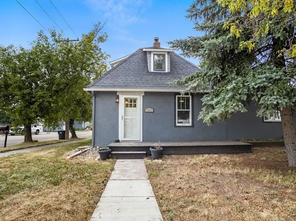 322 3rd St SE, Stanley, ND 58784