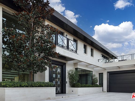 3rd image of 721 N Bonhill Rd