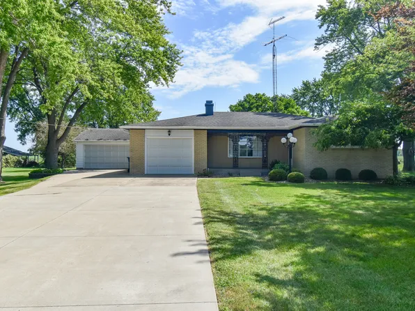 1542 E 18th Rd, Streator, IL 61364