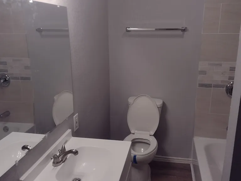 211 W Huff Ave #A — Photo 17