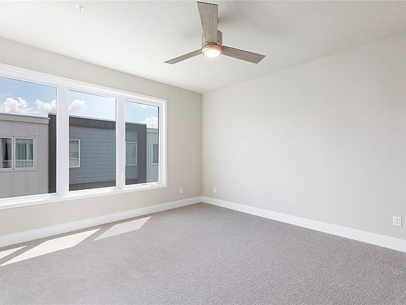 4th image of 7760 Sandy Ridge Dr Unit 219