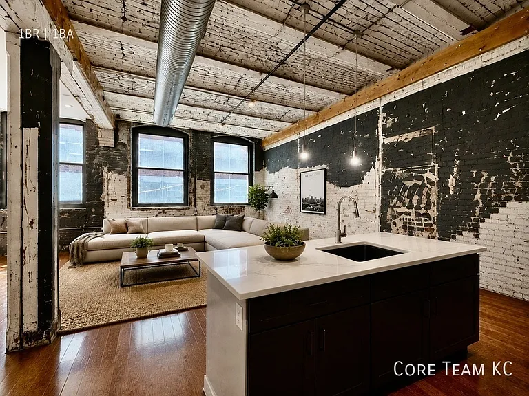 1223 Union Ave #202 — Photo 3