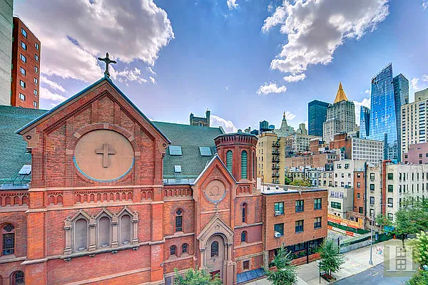 Sold by Halstead Real Estate | media 20