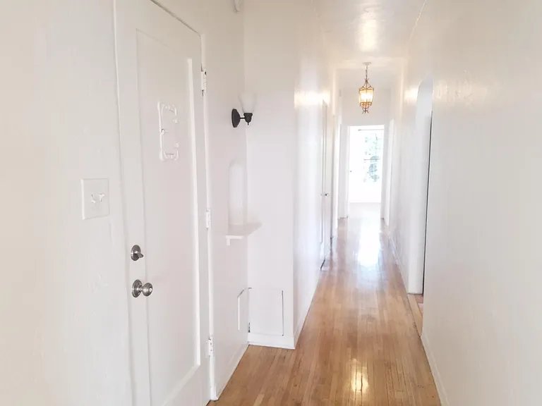 1607 1/2 S Sierra Bonita Ave — Photo 12