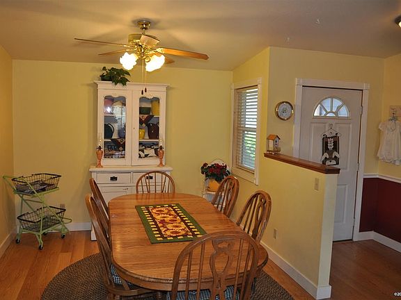3rd image of 624 Joette Dr