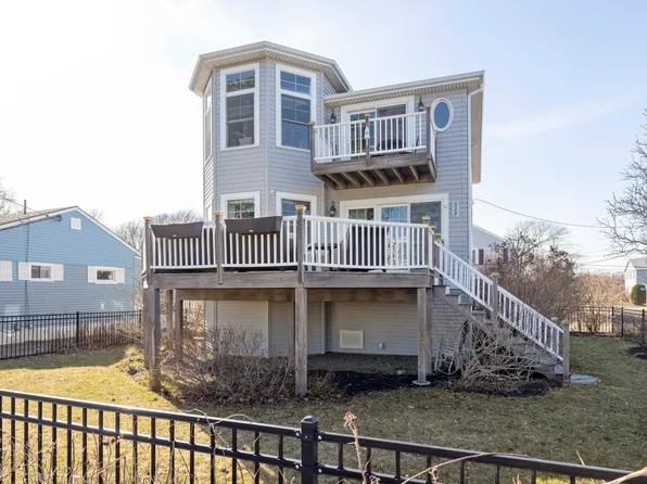 332 Ocean Avenue, Wells, ME 04090