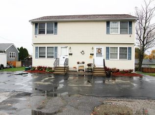 19 Berclay St, Johnston, RI 02919