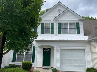 6834 Beverly Springs Dr, Charlotte, NC 28270