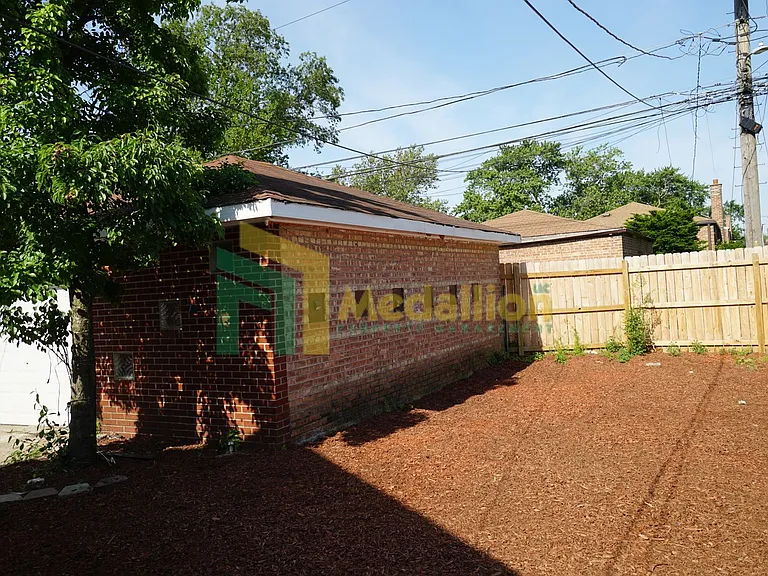 12430 S Wentworth Ave — Photo 15