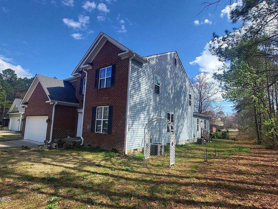 2nd image of 104 Barbee Rd