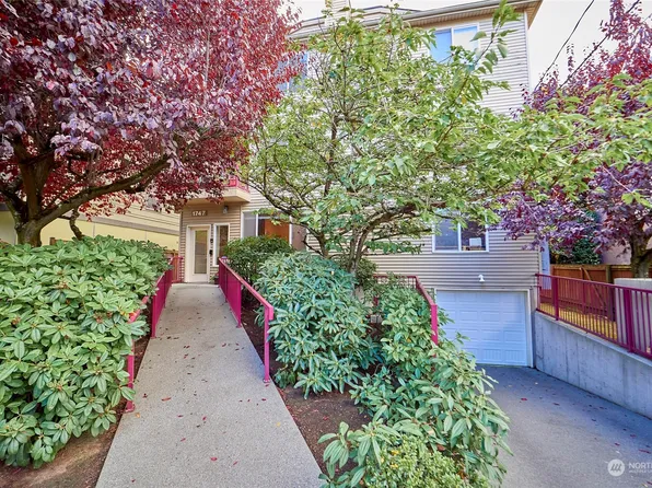 1747 NW 58th Street #102, Seattle, WA 98107