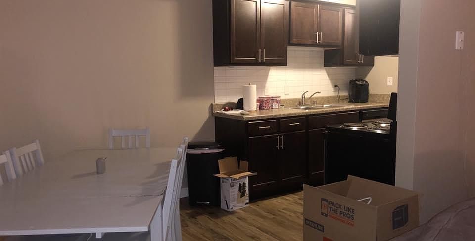 1st image of 504 James Ave #114