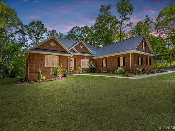 3078 Maple Lake Rd, Powhatan, VA 23139