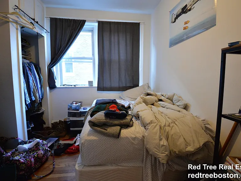 77 Thatcher St #201 — Photo 10