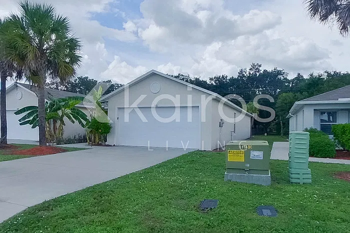 2 bed, 2.0 bath, 1120 sqft, $1,424 — Photo 2