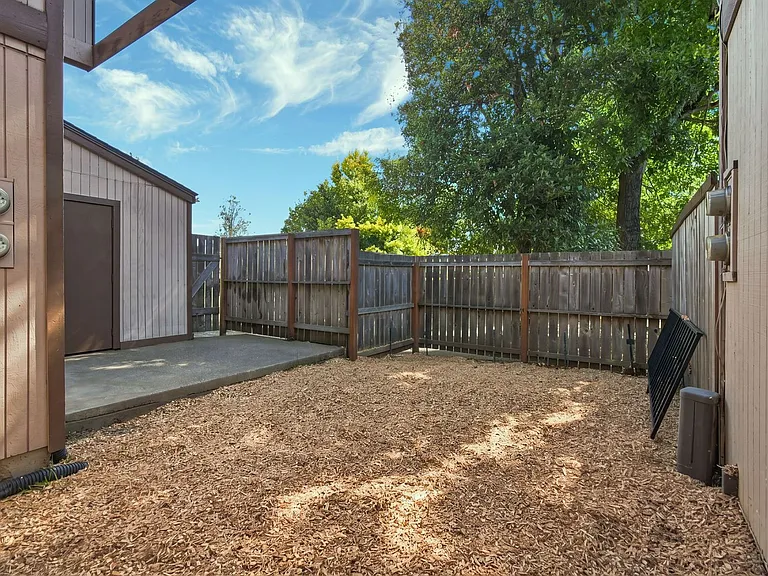 Rolling Hills Townhouses — Photo 64