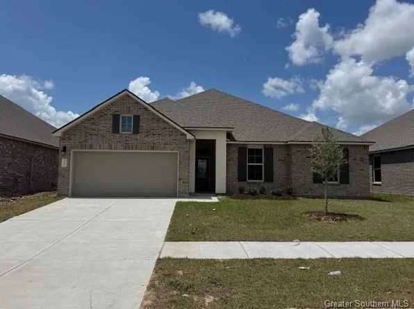 4662 E Ridge Rd, Lake Charles, LA 70607