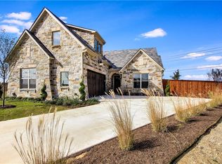 2401 Prestwick Dr, Midlothian, TX 76065