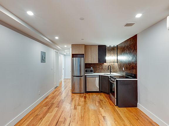 5th image of 232 Quincy St #22