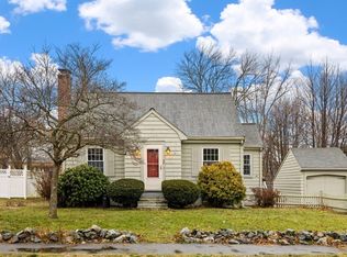 49 Wescroft Rd, Reading, MA 01867