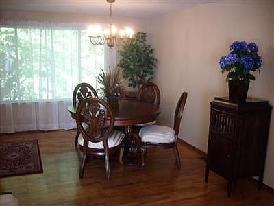 Dining room.