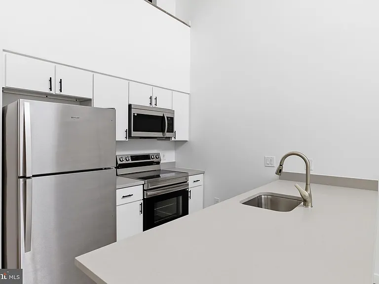 915 N Broad St #601 — Photo 17