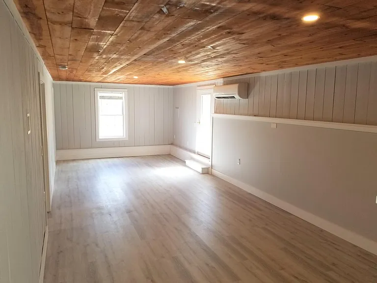 241 Knights Pond Rd — Photo 18