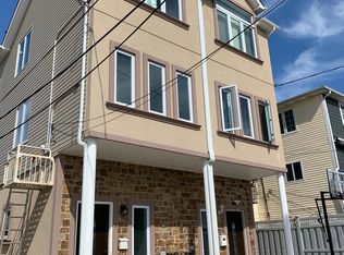 73 Mapleton Ave, Staten Island, NY 10306