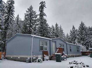 8493 Golden Valley Dr, Maple Falls, WA 98266