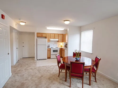 Portside Apartments Photo 1