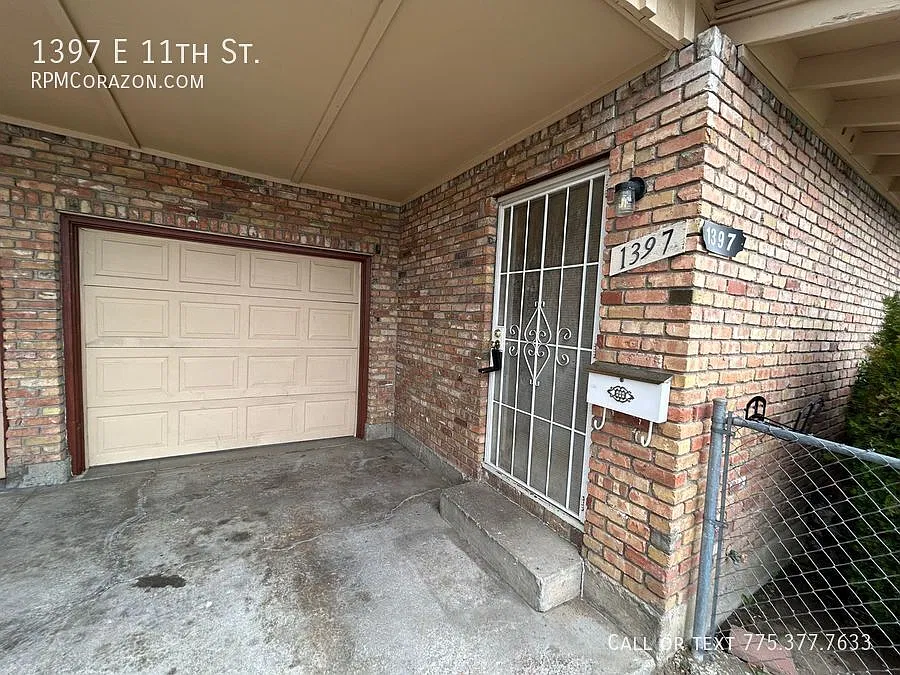 Open floor plan, recently remodeled throughout w/ AC! — Photo 3