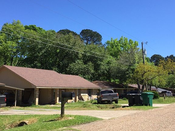 3rd image of 308 Hillside Cir