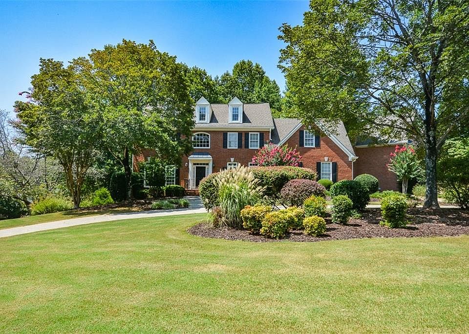 1st image of 605 Lytham Ct