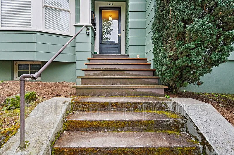 Studio, 1.0 bath, 386 sqft, $1,250 — Photo 2