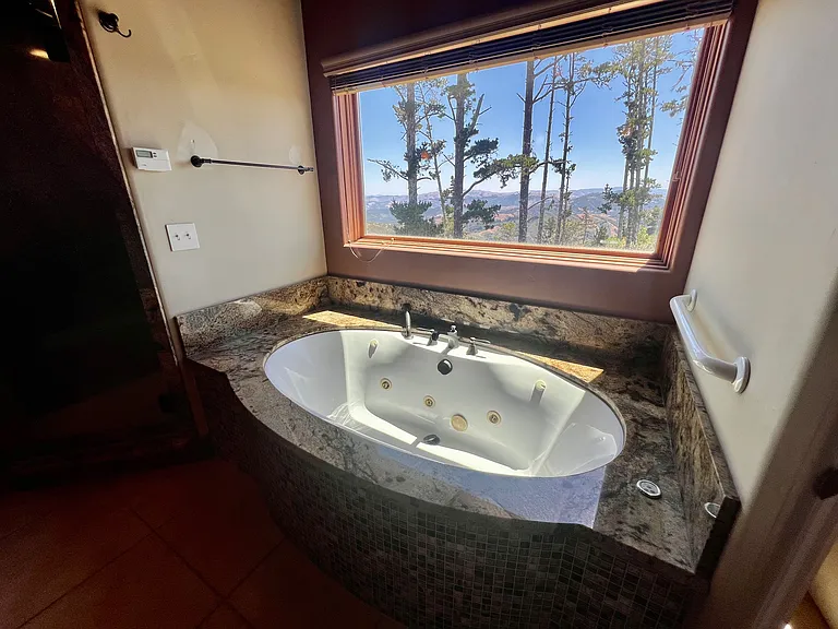 300 Corona Rd — Photo 48
