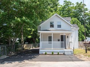 9 Meadow St, Warren, RI 02885