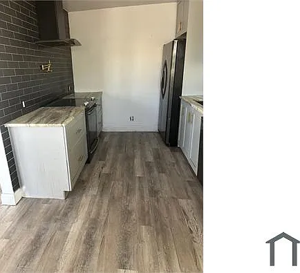 230 SW 2nd St — Photo 14