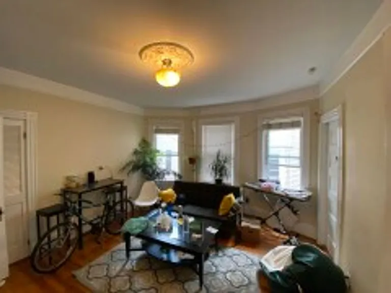 12 Oswald St #2 — Photo 10
