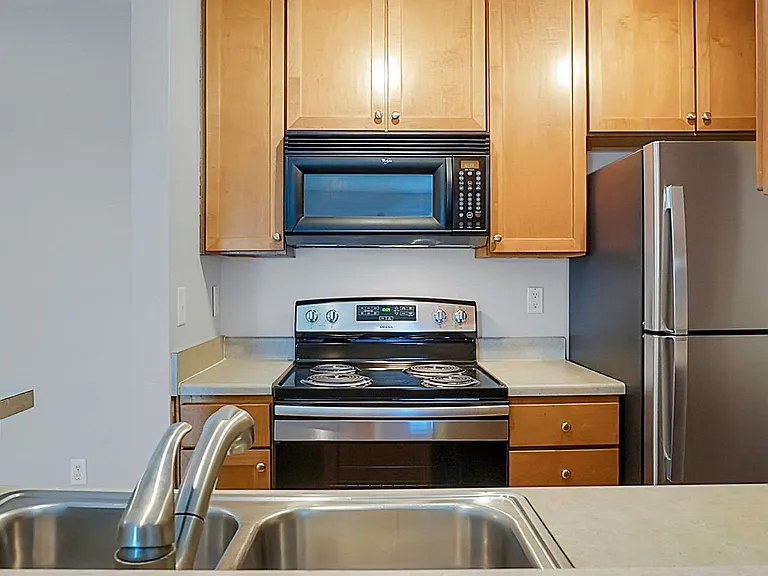 273 Alexandra Dr #11 — Photo 20