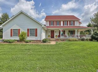 115 Country Club View Dr, Lebanon, PA 17042
