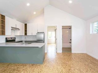 3636 NE 114th Ave UNIT B, Portland, OR 97220