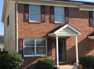 225 3rd St, Luray, VA 22835